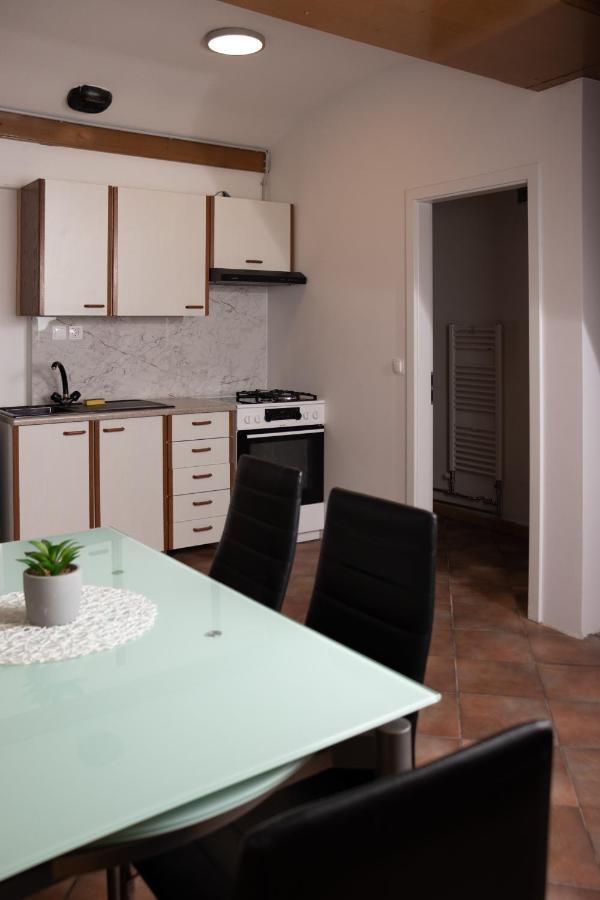 Apartma-Studio Ajdna Zirovnica Luaran gambar